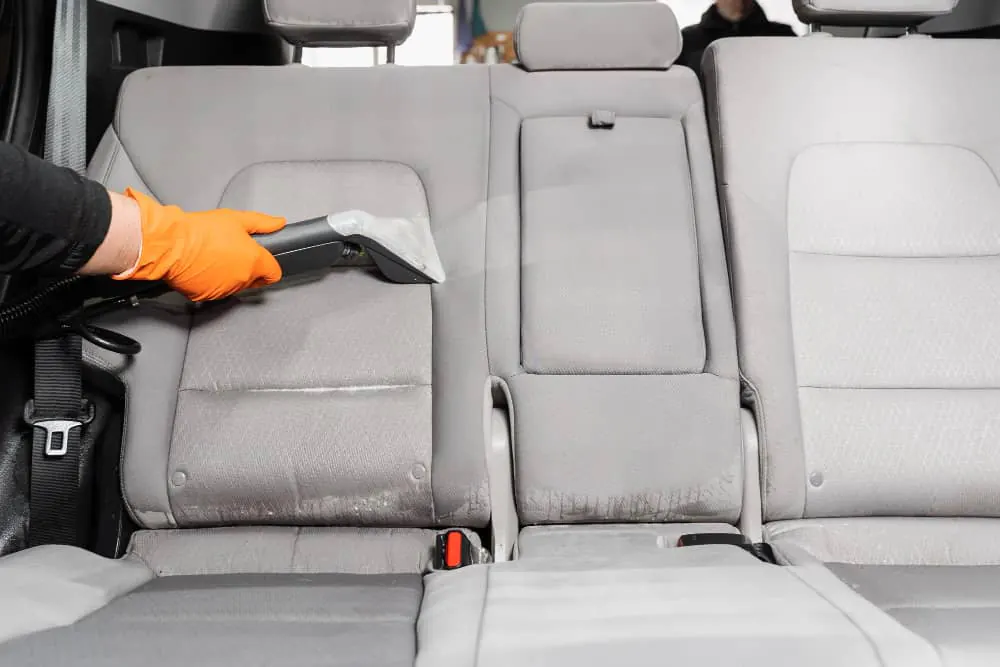 Extraction cleaning of a car's rear bench seat